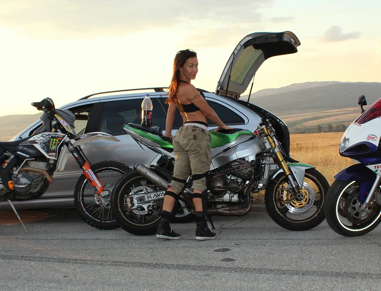 Silvia Radulova :: Motobikes